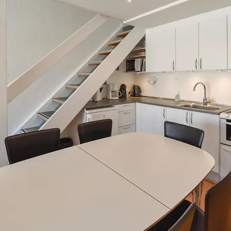 Awesome In With House Sea View